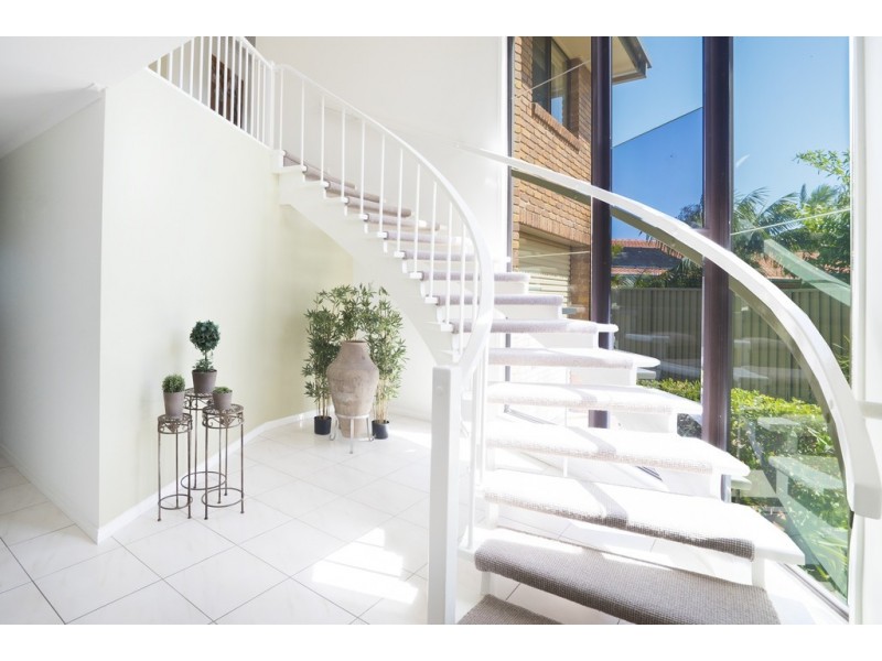 26 Howard Court, Sandstone Point QLD 4511