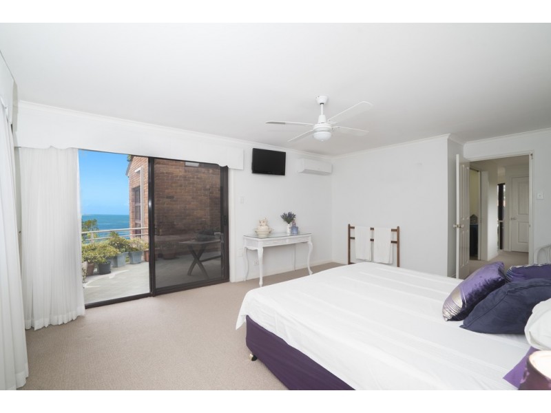 26 Howard Court, Sandstone Point QLD 4511