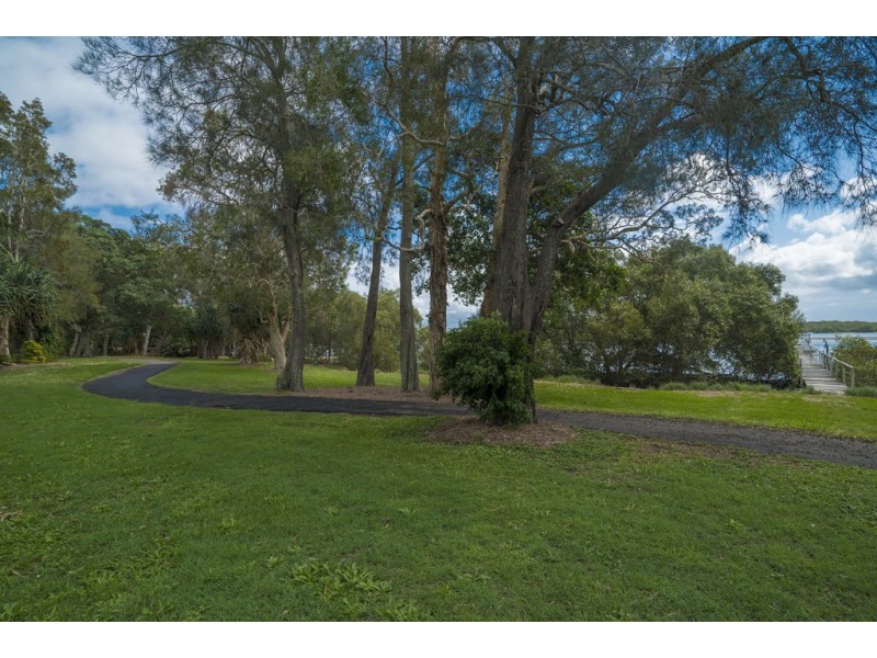 1481-1483 Bribie Island Road, Ningi QLD 4511