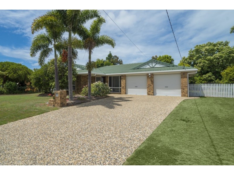 2 Captain Cook Drive, Banksia Beach QLD 4507