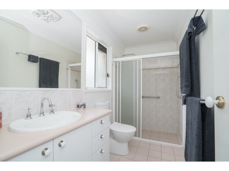 2 Captain Cook Drive, Banksia Beach QLD 4507