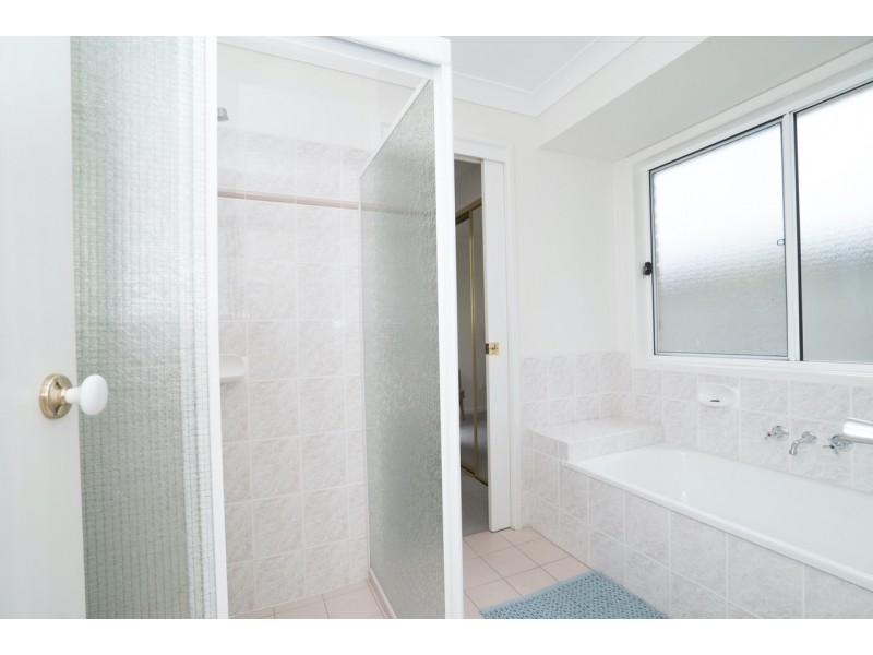 2 Captain Cook Drive, Banksia Beach QLD 4507