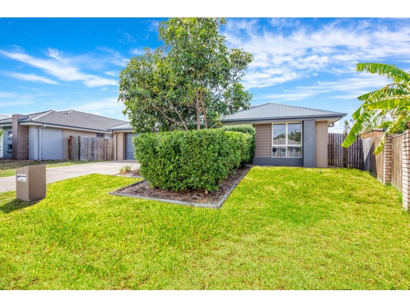 4 Bora Place, Ningi QLD 4511