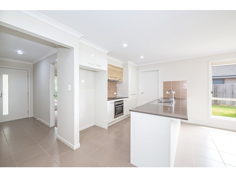 4 Bora Place, Ningi QLD 4511