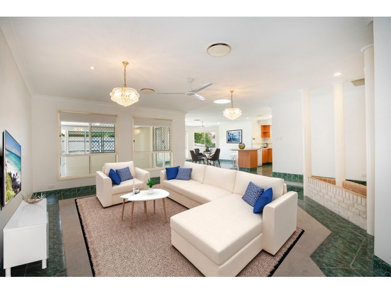 2 Schooner Court, Banksia Beach QLD 4507