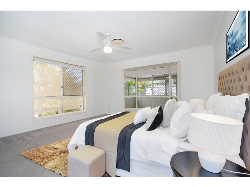 2 Schooner Court, Banksia Beach QLD 4507