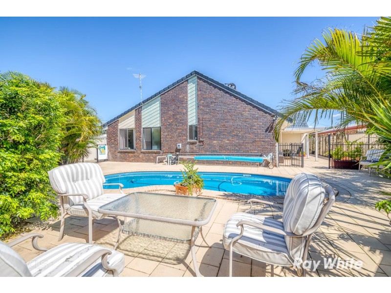 18 Pheasant Avenue, Banksia Beach QLD 4507