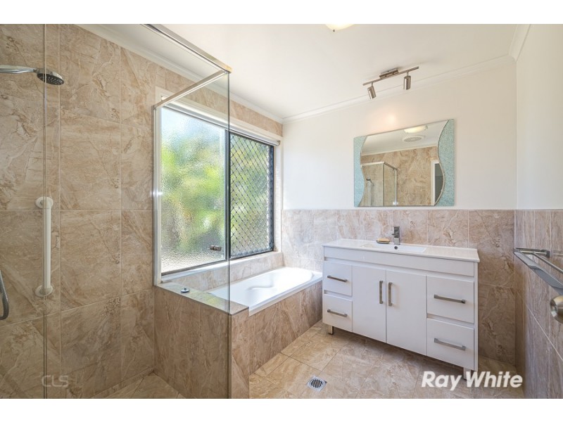 18 Pheasant Avenue, Banksia Beach QLD 4507