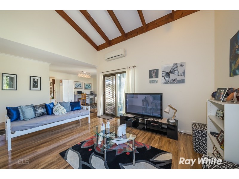 18 Pheasant Avenue, Banksia Beach QLD 4507