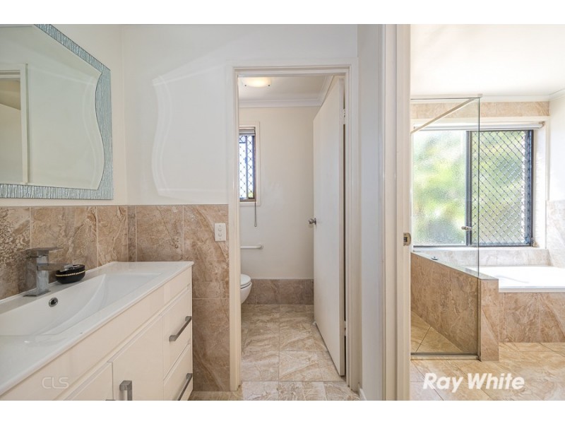 18 Pheasant Avenue, Banksia Beach QLD 4507