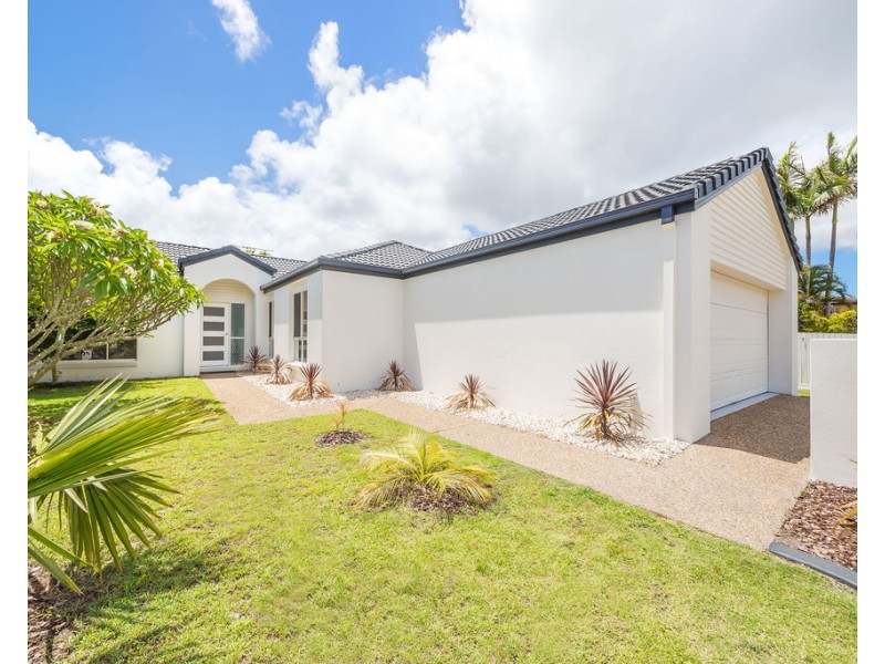 88 Avon Avenue, Banksia Beach QLD 4507