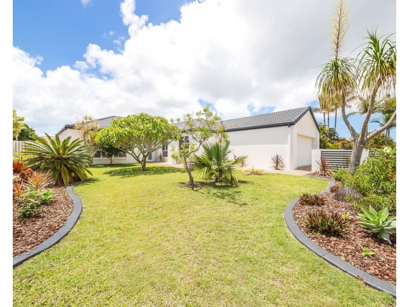 88 Avon Avenue, Banksia Beach QLD 4507