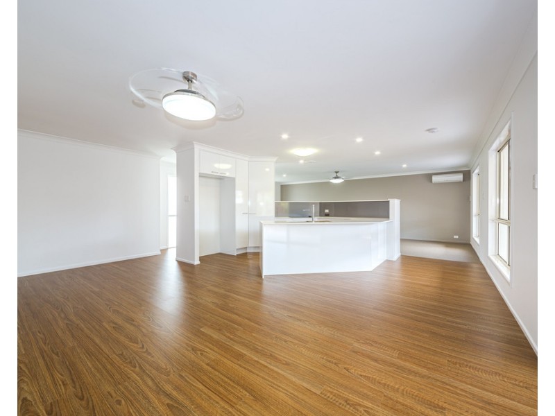 88 Avon Avenue, Banksia Beach QLD 4507