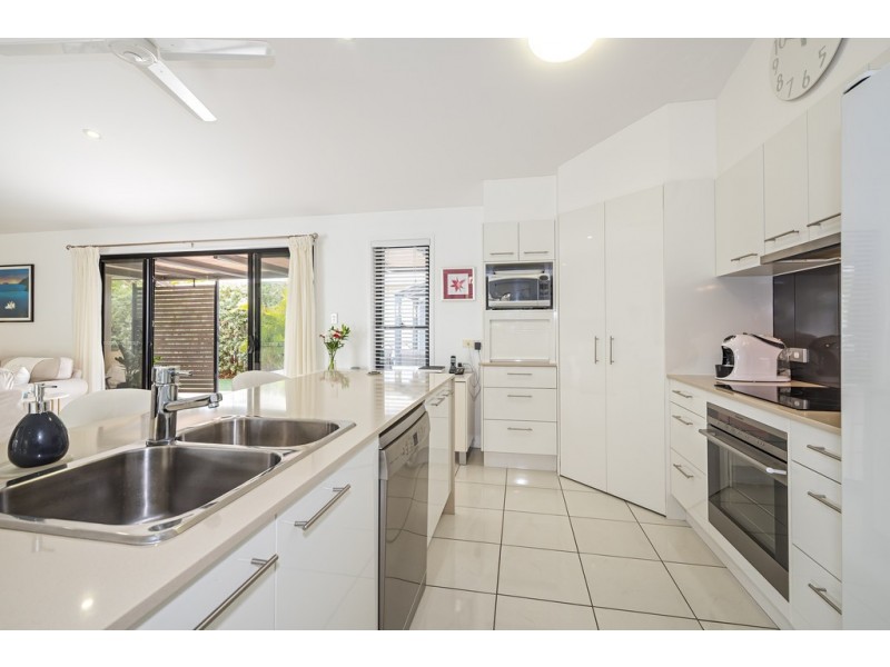 51 Marina Boulevard, Banksia Beach QLD 4507