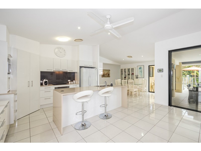 51 Marina Boulevard, Banksia Beach QLD 4507