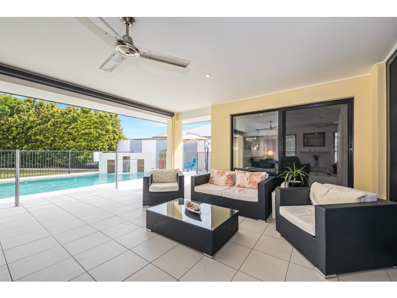 51 Marina Boulevard, Banksia Beach QLD 4507