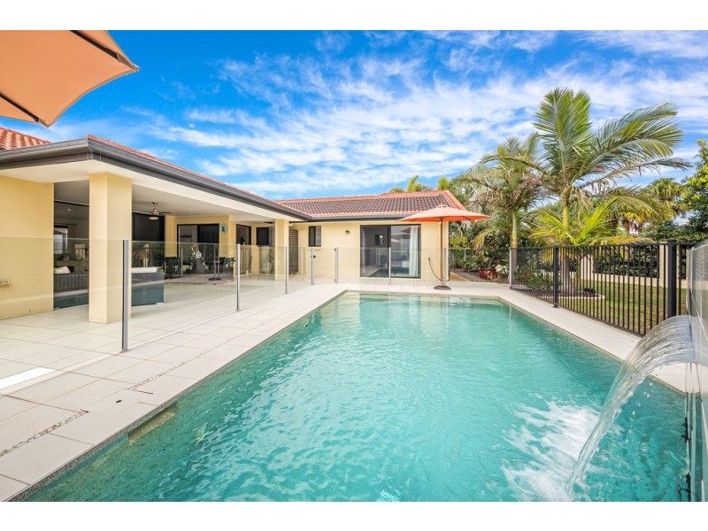 51 Marina Boulevard, Banksia Beach QLD 4507