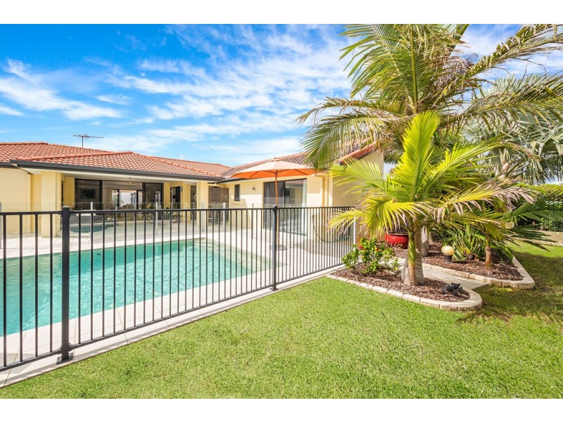 51 Marina Boulevard, Banksia Beach QLD 4507