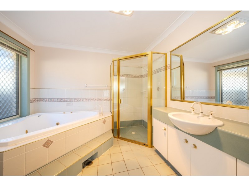 31 Schooner Court, Banksia Beach QLD 4507