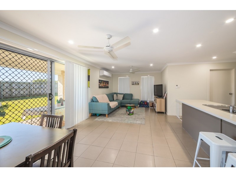 12 Broadleaf Place, Ningi QLD 4511