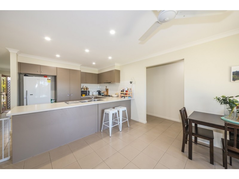 12 Broadleaf Place, Ningi QLD 4511