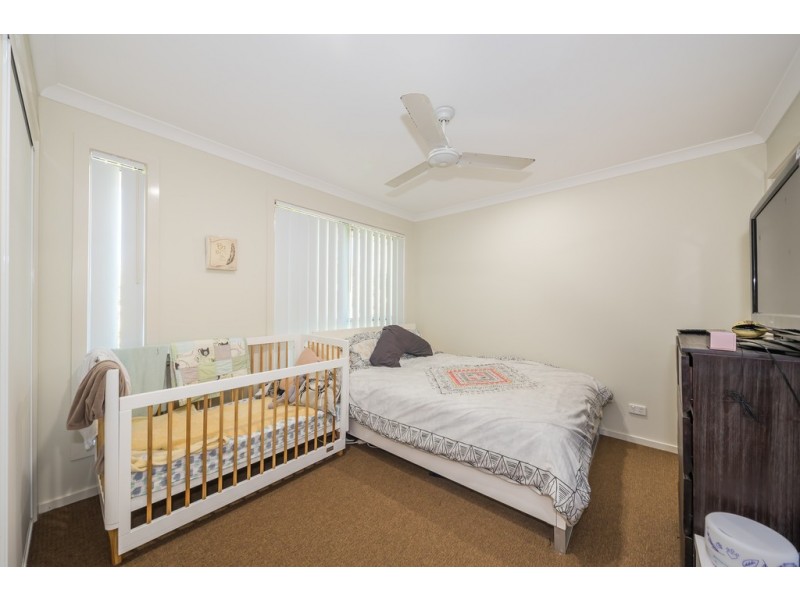 12 Broadleaf Place, Ningi QLD 4511