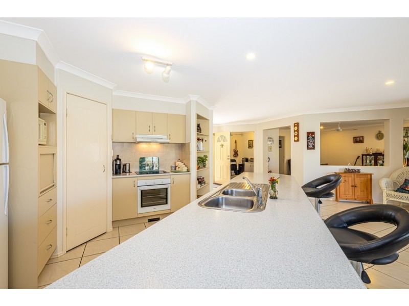 263 Bestmann Road, Sandstone Point QLD 4511