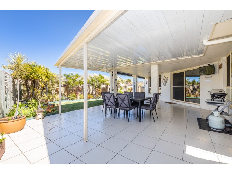 263 Bestmann Road, Sandstone Point QLD 4511