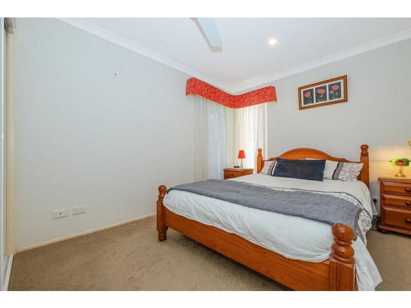 263 Bestmann Road, Sandstone Point QLD 4511