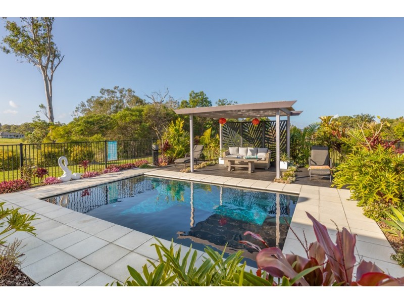 116-118 Cocos Drive, Ningi QLD 4511