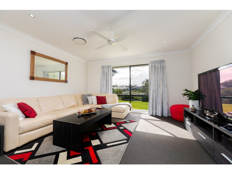 116-118 Cocos Drive, Ningi QLD 4511