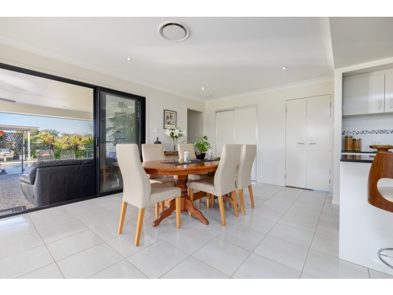 116-118 Cocos Drive, Ningi QLD 4511