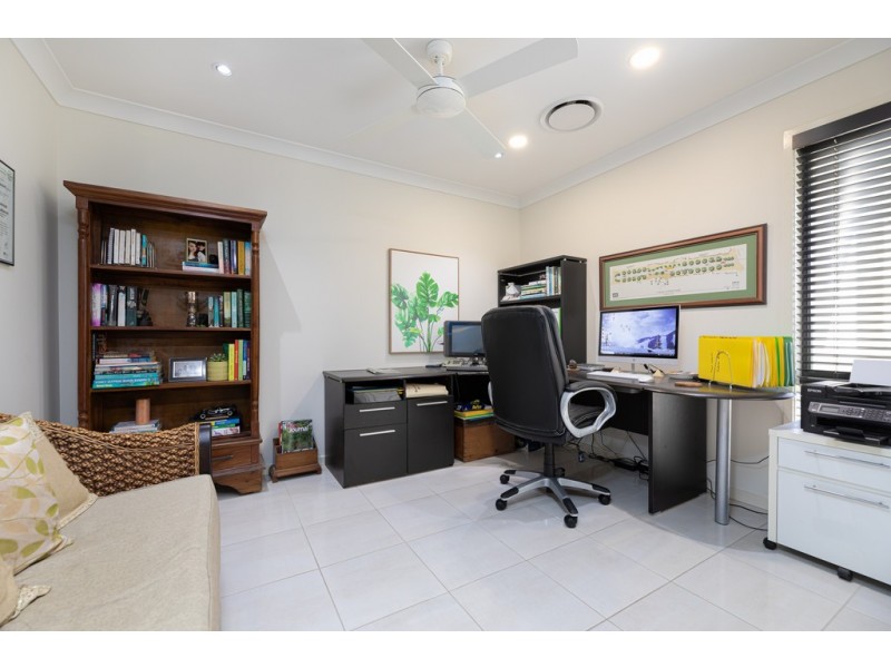 116-118 Cocos Drive, Ningi QLD 4511