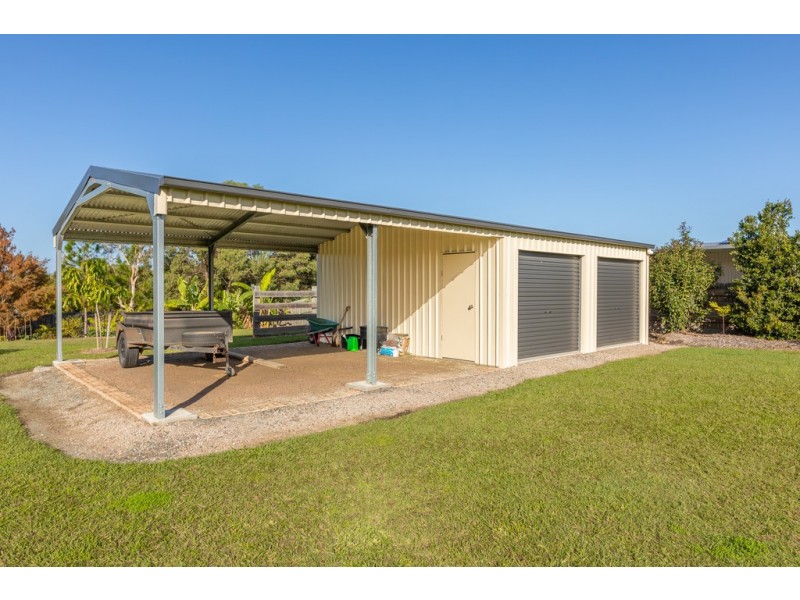 116-118 Cocos Drive, Ningi QLD 4511