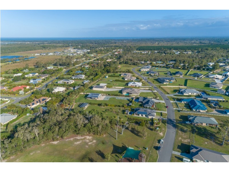 116-118 Cocos Drive, Ningi QLD 4511