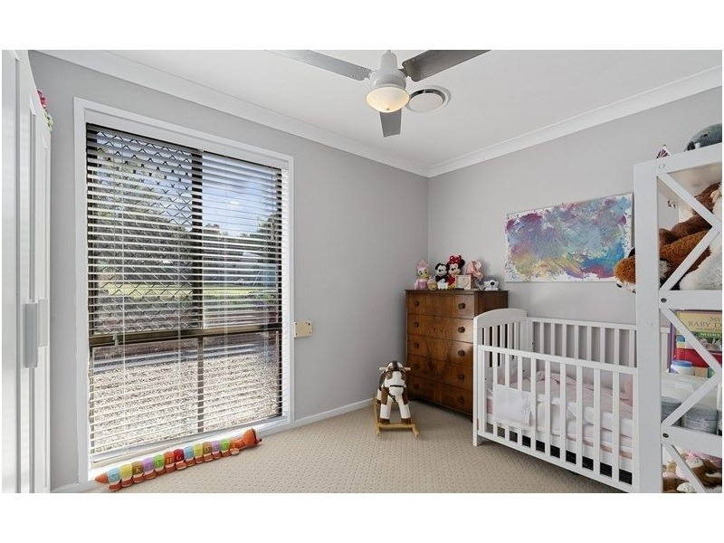 27 Todman Court, Ningi QLD 4511