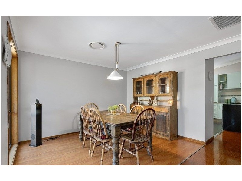 27 Todman Court, Ningi QLD 4511