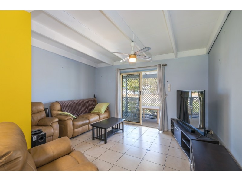 27 Avon Avenue, Banksia Beach QLD 4507