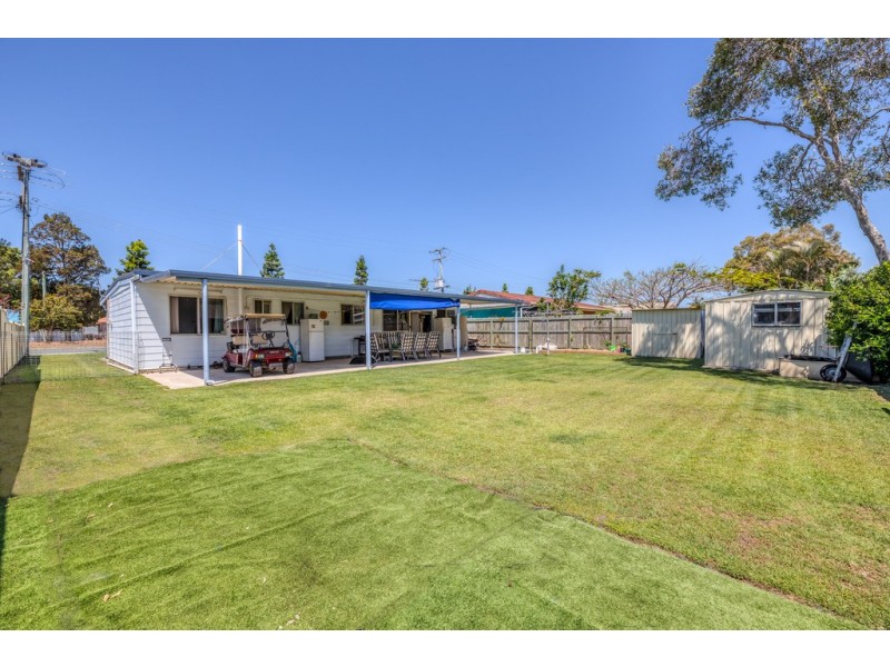 27 Avon Avenue, Banksia Beach QLD 4507