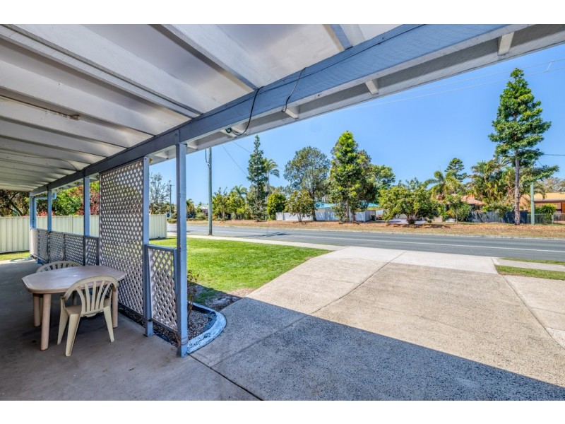 27 Avon Avenue, Banksia Beach QLD 4507