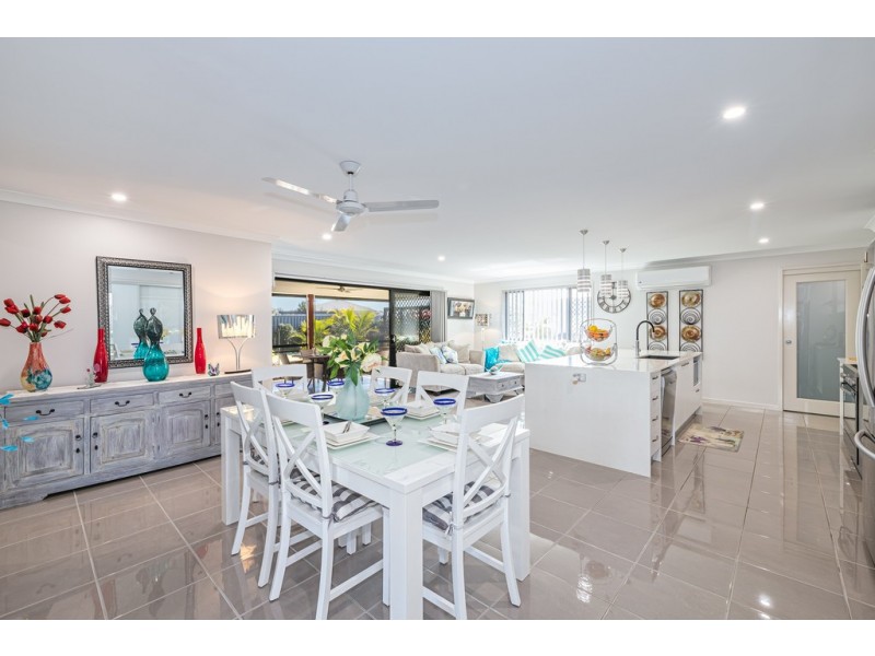 37 Foxtail Crescent, Banksia Beach QLD 4507