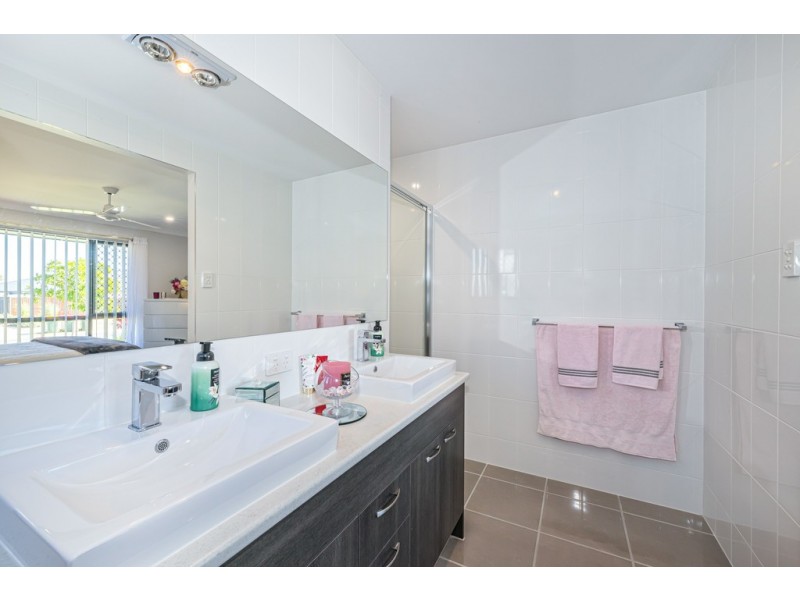 37 Foxtail Crescent, Banksia Beach QLD 4507