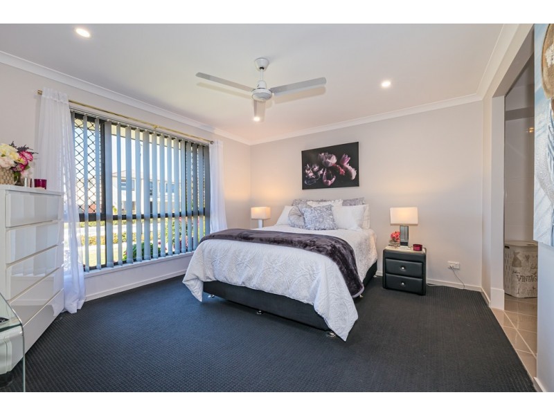 37 Foxtail Crescent, Banksia Beach QLD 4507