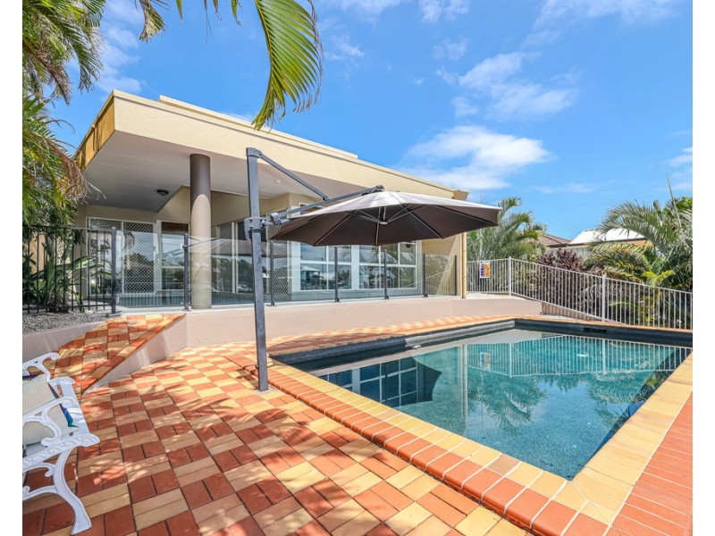 43 Dugong Crescent, Banksia Beach QLD 4507
