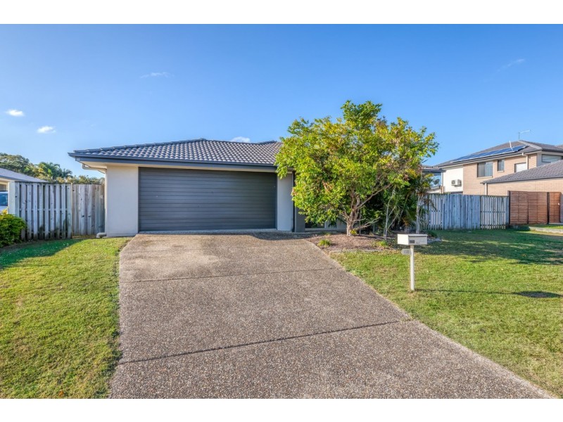 66 Sandheath Place, Ningi QLD 4511