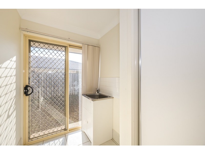 66 Sandheath Place, Ningi QLD 4511