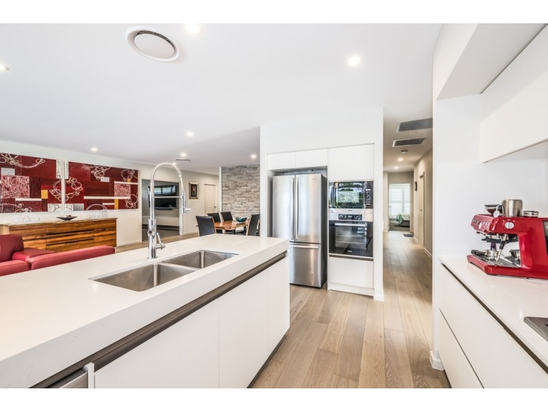 93 Marina Boulevard, Banksia Beach QLD 4507