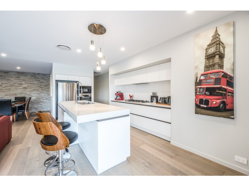 93 Marina Boulevard, Banksia Beach QLD 4507
