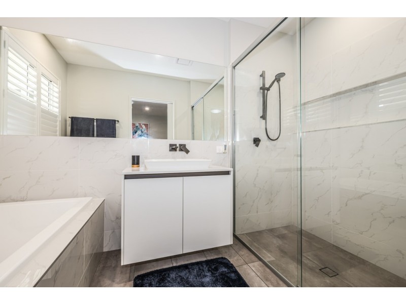 93 Marina Boulevard, Banksia Beach QLD 4507