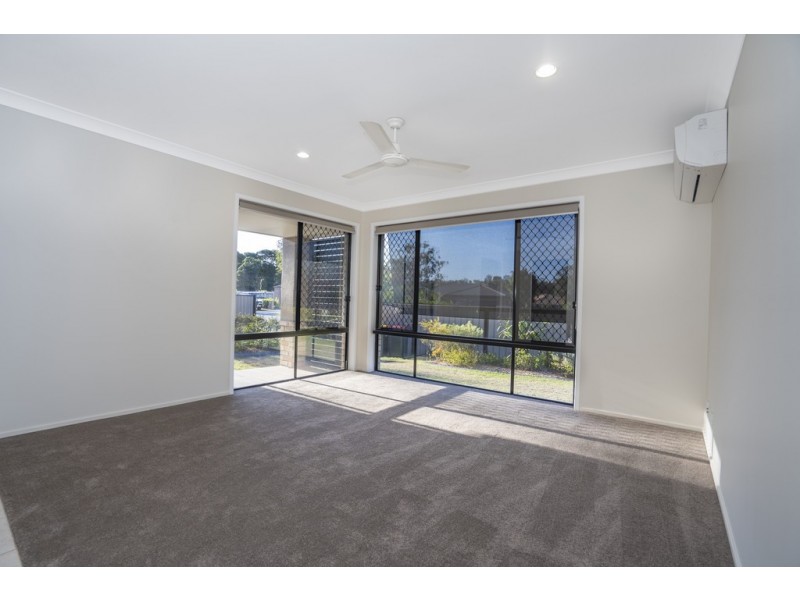 Sandstone Point QLD 4511